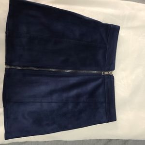 2/25$ 🛍 Navy Velvet Skirt zipper front